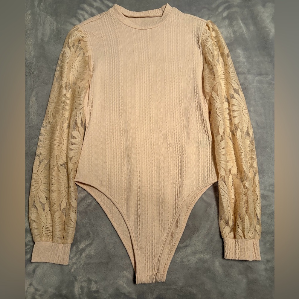 Cream Lace Sleeve Bodysuit